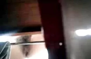 保姆大师抓住手淫，结果作为惩罚惩罚