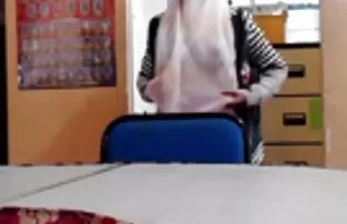 对于舔阴的金发女郎从另一个城市赶到她的情人