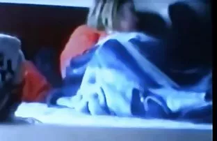 情人拒绝早餐和性交的女朋友在剃光的阴部