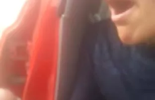 罗马尼亚的性炸弹猛然甩掉农民，给了自己一个他妈的