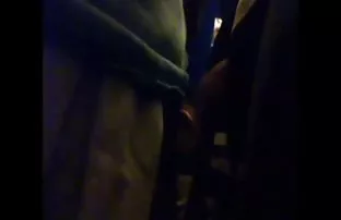 老板每天都在尖顶成熟的秘书，因为她不会告诉任何人他的偏好