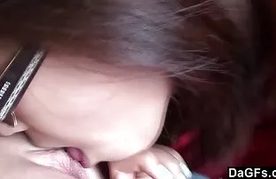 测量新秘书的咽部深度